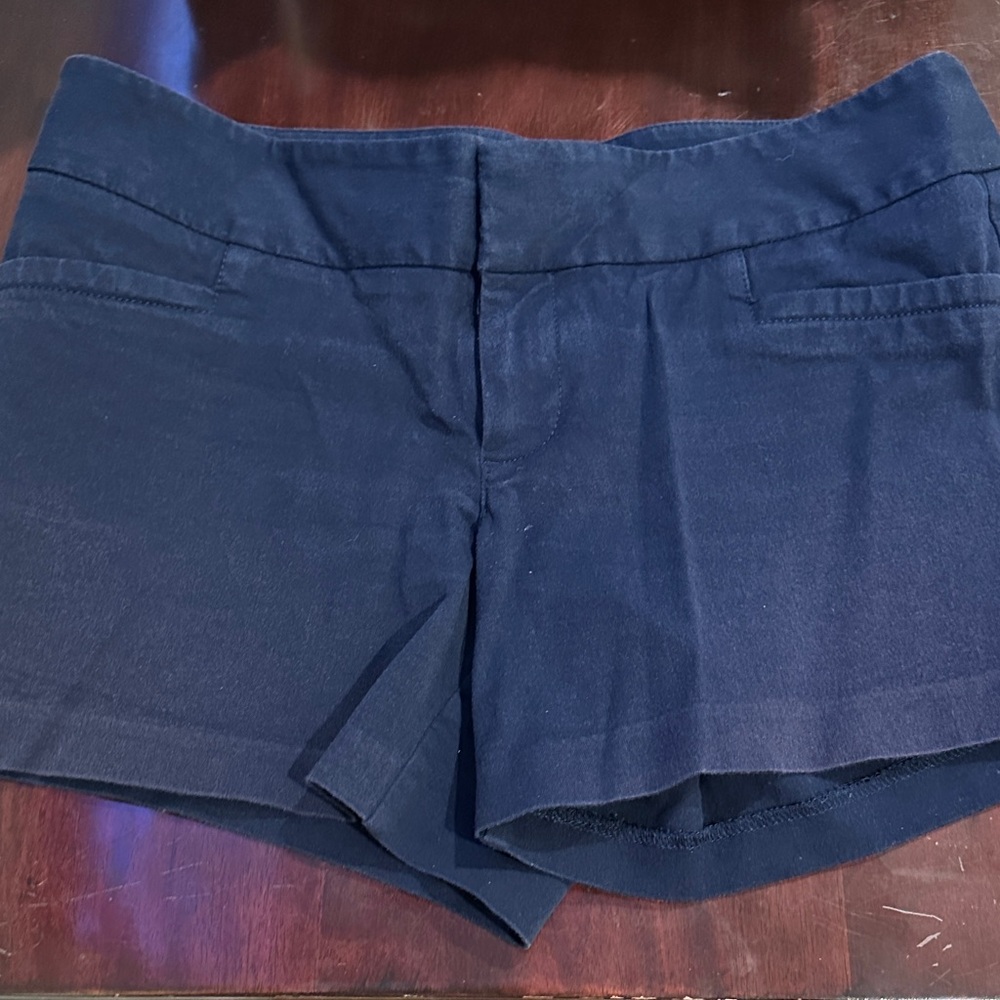 Lilly Pulitzer Navy Shorts size 4